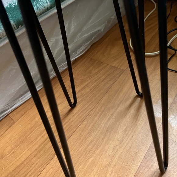 Vintage Stole/ Side Table - Picture 6 of 6